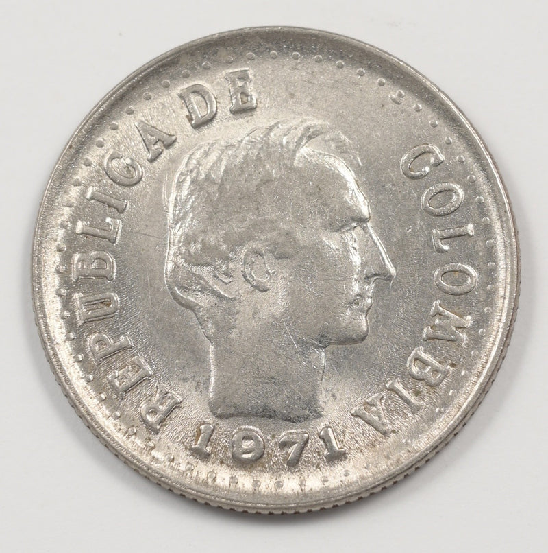 Colombia 1971 Head of Francisco De Paula 20 Centavos P9042590