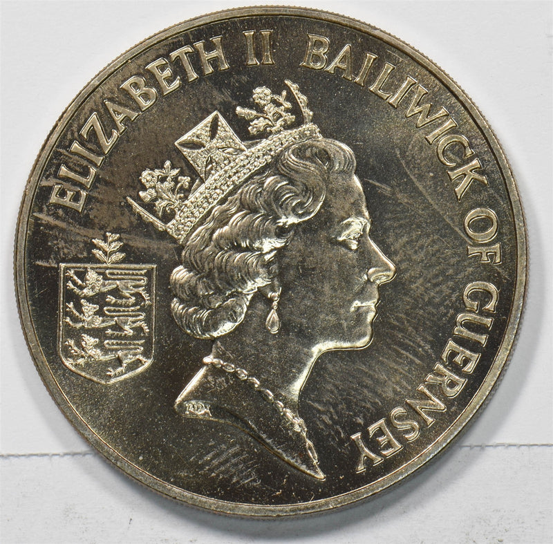 Guernsey 1945 2 Pounds Elizabeth II P150911 combine shipping0