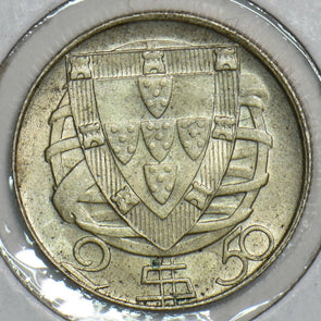 Portugal 1943 2 1/2 Escudos UNC P290087 combine shipping1