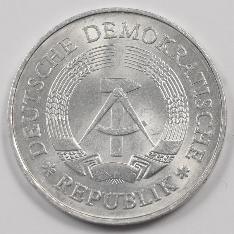 East Germany 1977-A Democratic republic Mark P1915310