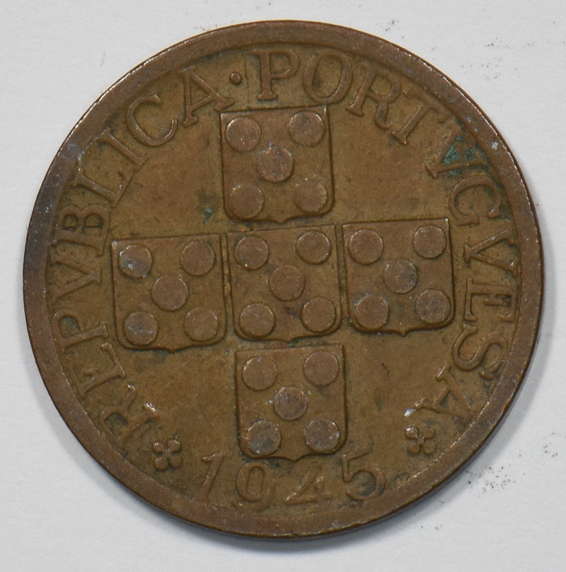 Portugal 1945 20 Centavos Five escutcheons forming a cross P902832 combine shipp0